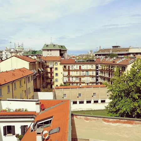 Romantic View * Milano